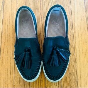VINCE CAMUTO Black Leather Slip-on Sneakers With Tassels